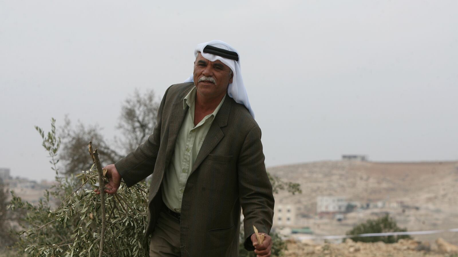 articles/2012/08/03/why-we-should-watch-dani-dayan/pal-pricetag-openz_ohvl3n