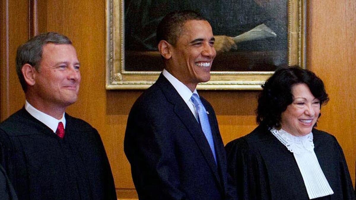 articles/2012/06/08/supreme-court/obama-scotus-shesol-teaser_htqgse