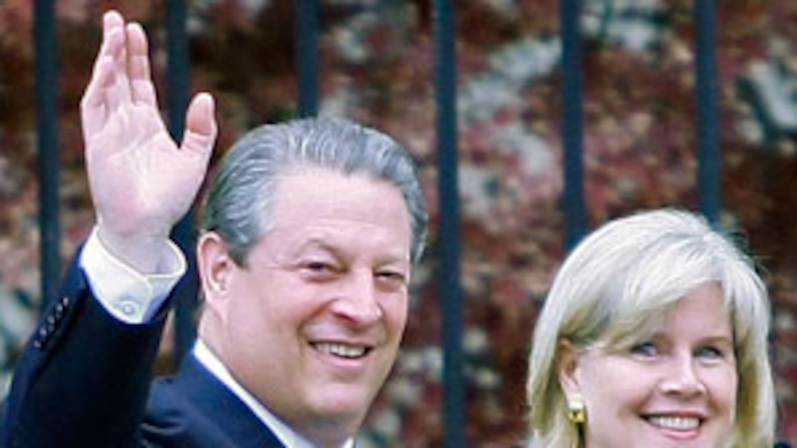 cheats/2010/04/29/gores-buy-oceanfront-villa/al-gore-villa_reev4q