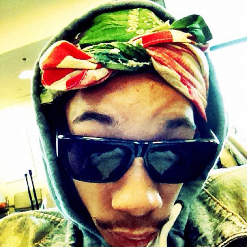 galleries/2012/06/24/lindsay-lohan-rihanna-more-celebrity-twitter-pictures-photos/twitpics-khalifa_r7ygx3