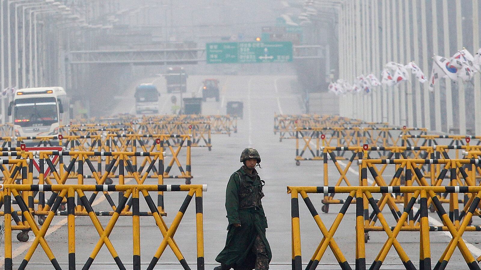 cheats/2013/04/06/u-s-looks-to-china-to-help-with-north-korea/130406-nkorea-china-tensions-cheat_kwkpdd