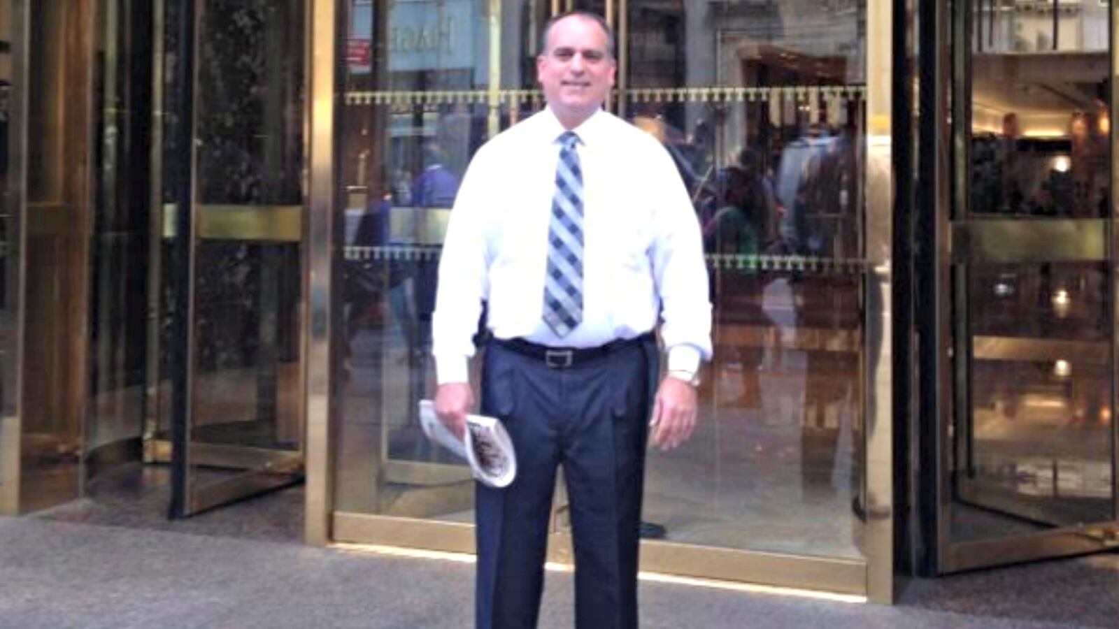 cheats/2016/06/24/florida-prosecutor-fired-for-facebook-posts-about-orlando-attack/160617-kenneth-lewis-cheat_wruvk6