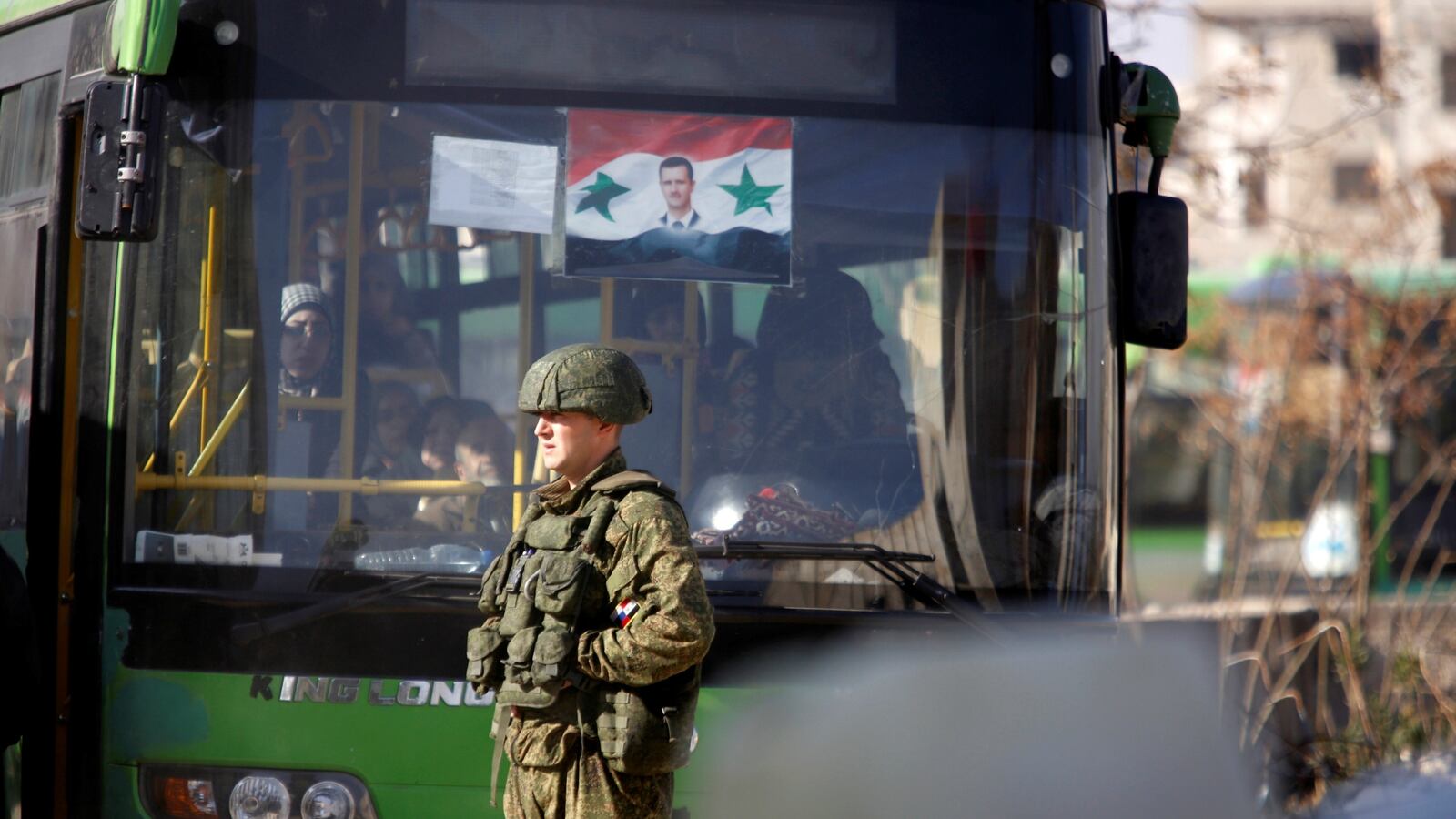 cheats/2016/12/18/syrians-suffer-as-aleppo-evacuations-are-delayed/161218-aleppo-evacuations-cheat_f5atid