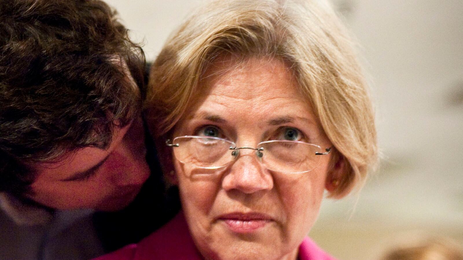 cheats/2012/06/03/warren-heads-to-general-election/elizabeth-warren-trailing-scott-brown-poll-cheat_wjkbba