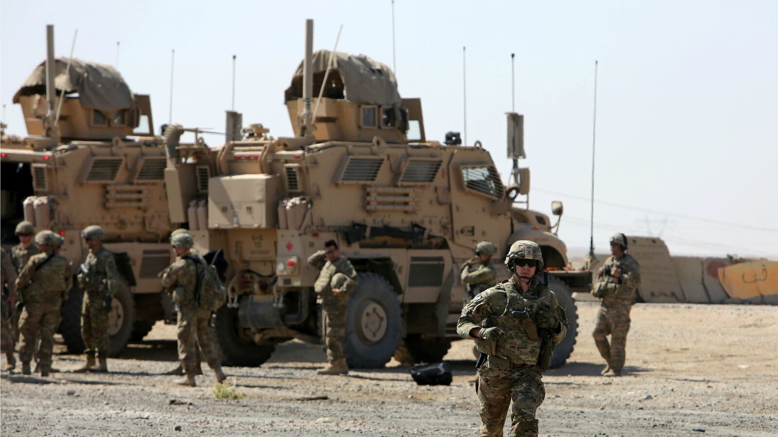 180819-iraq-u.s.-forces-cheat_rjjqck