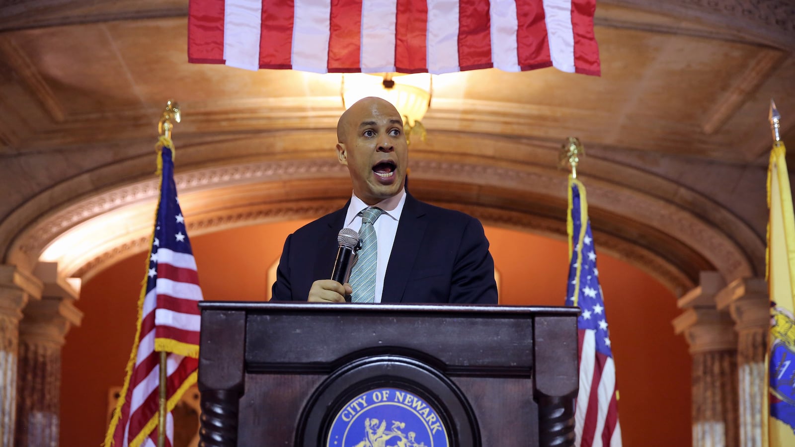 cheats/2013/06/08/corey-booker-announces-senate-run/130608-cory-booker-tease_uy2z7b