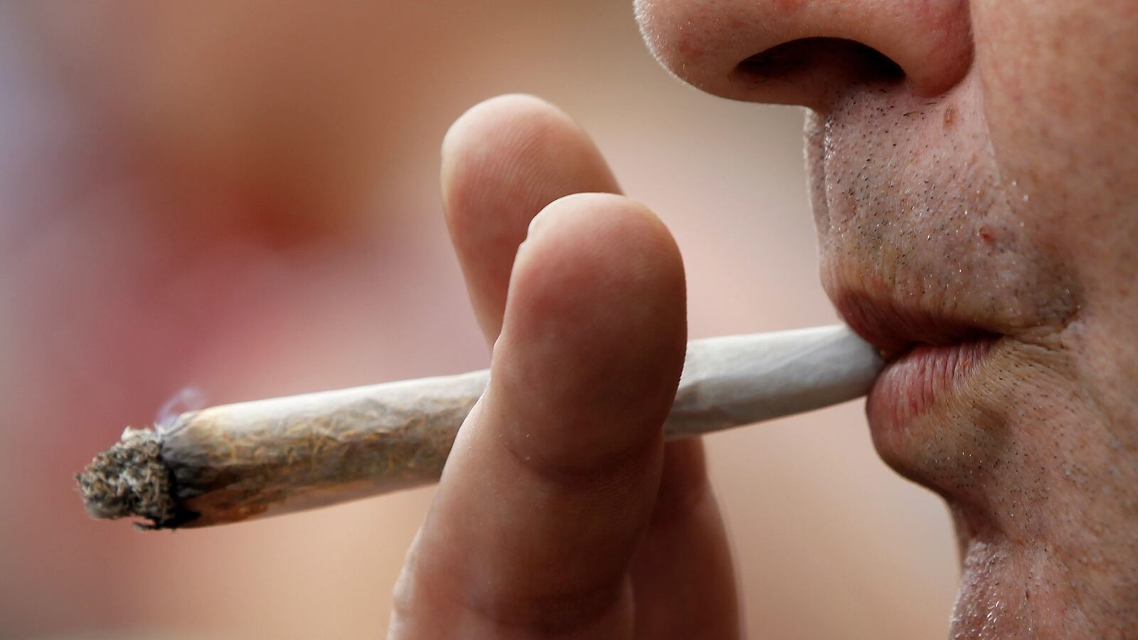 cheats/2014/10/30/uk-punitive-drug-enforcement-a-failure/141030-uk-drug-fail-cheat_t8dvqp