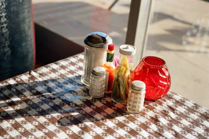 galleries/2016/11/03/the-best-of-photographer-william-eggleston/1611001-Jones-William-Eggleston-GAL-09_notggk