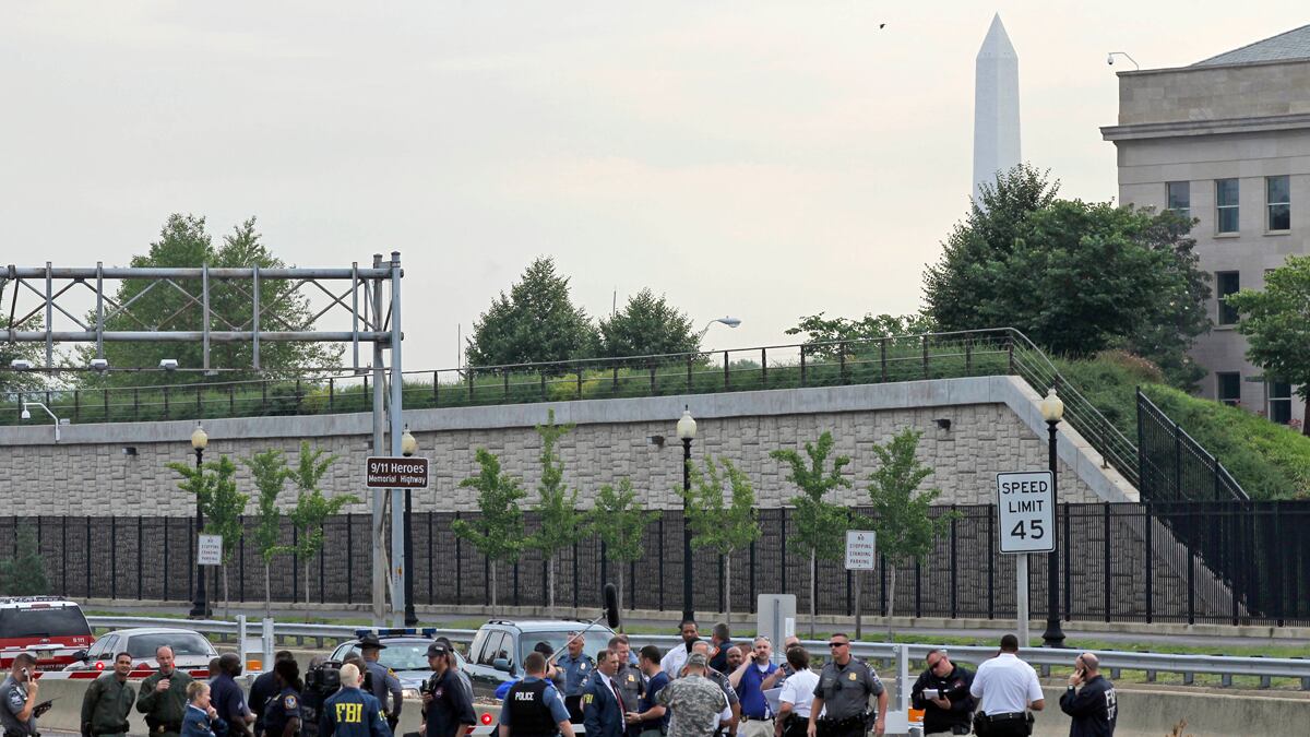 cheats/2011/06/17/man-arrested-in-possible-pentagon-plot/pentagon-plot-man-arrested-cheat_lex3q0