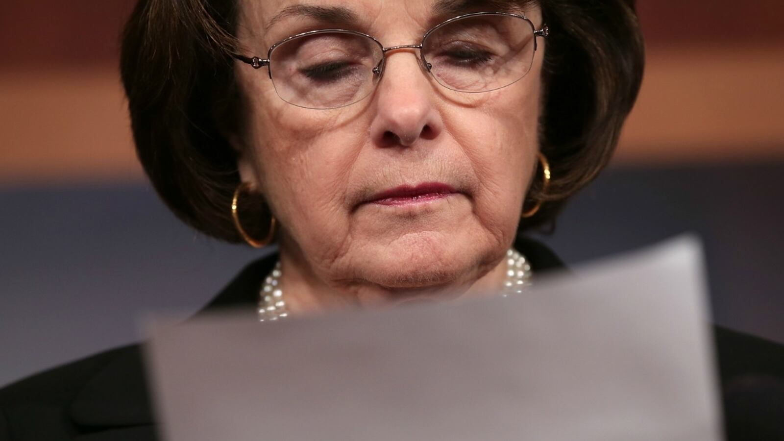 cheats/2013/01/24/dems-to-propose-assault-weapons-ban/feinstein-gun-control-bill-cheat_rziln0