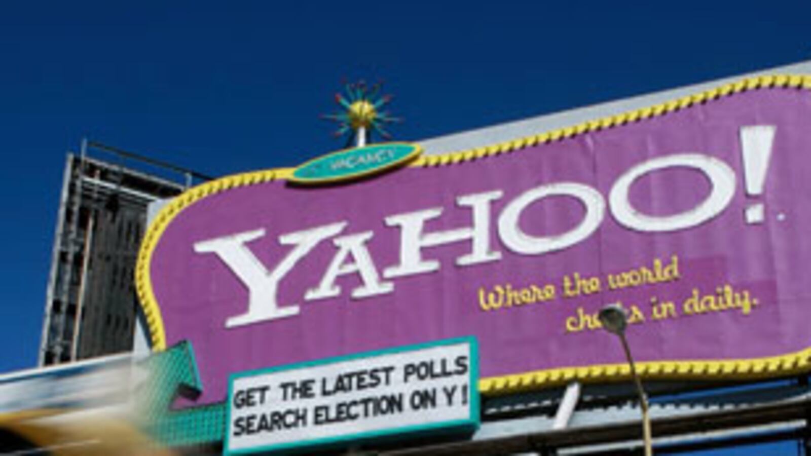 cheats/2009/01/28/yahoo-loses-303-million/yahoo-090128_nhihpi