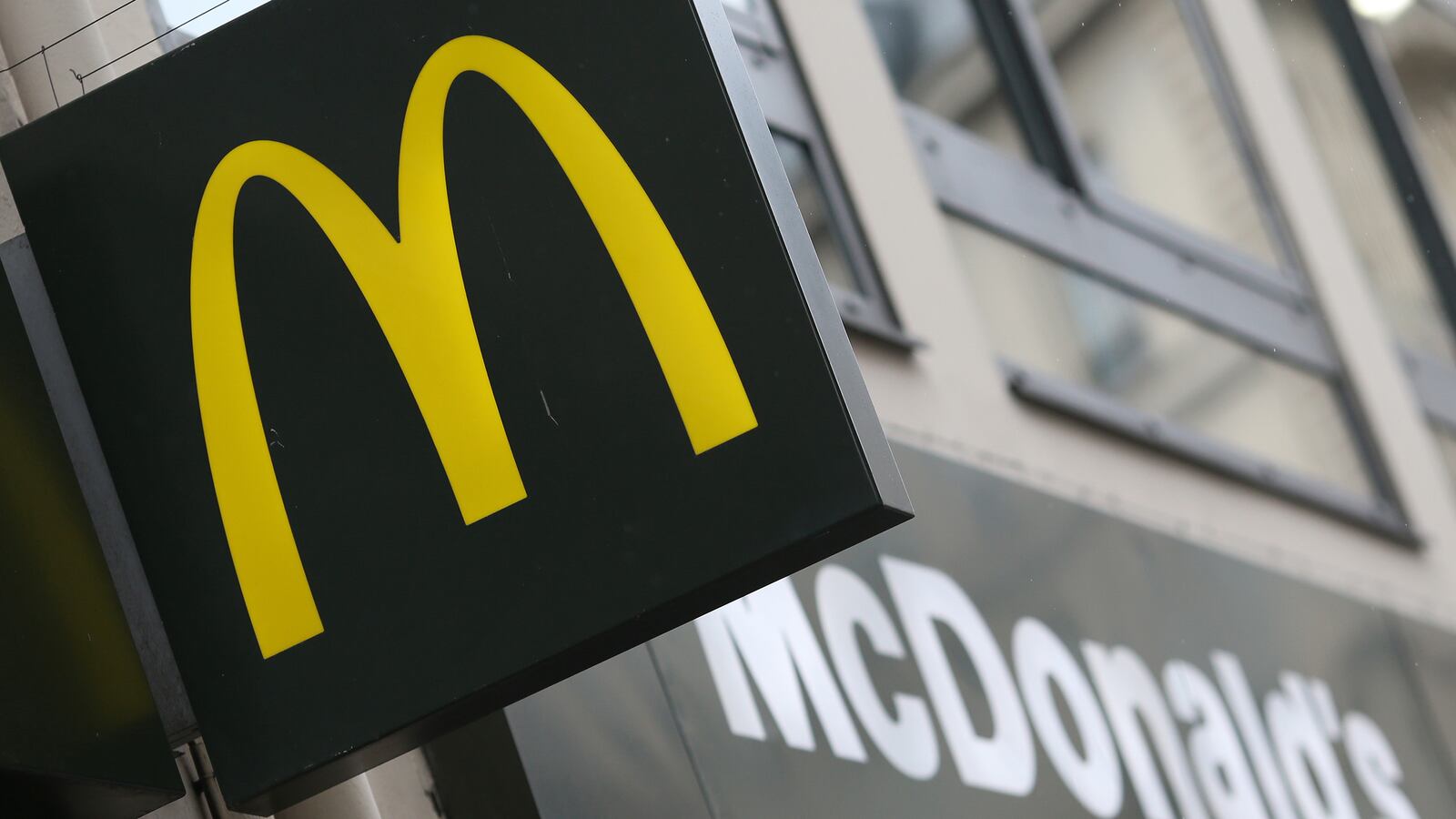 cheats/2014/01/30/man-caught-with-happy-meal-heroin/140130-mcdonalds-heroin-cheat_idl4wi