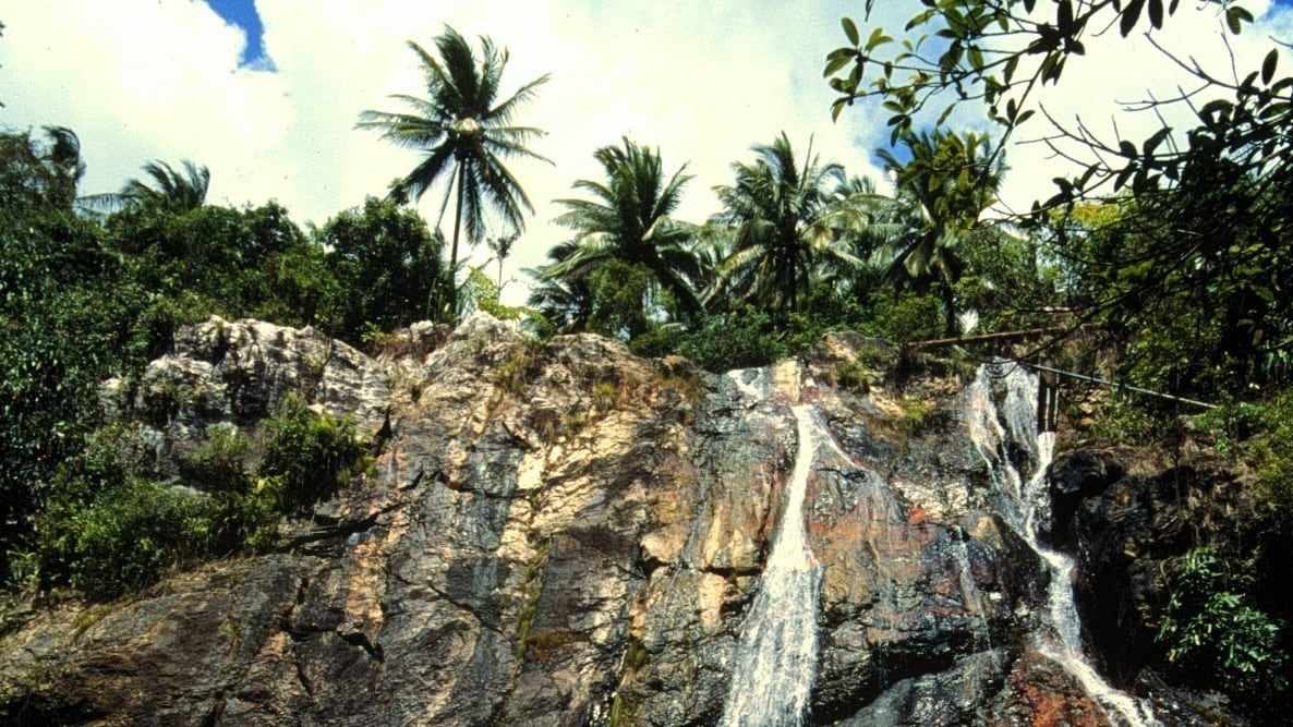 Reise, Thailand, Asien, Koh Samui, Wasserfall, Namuang, "Na Meung", Palmen; (Photo by Peter Bischoff/Getty Images)