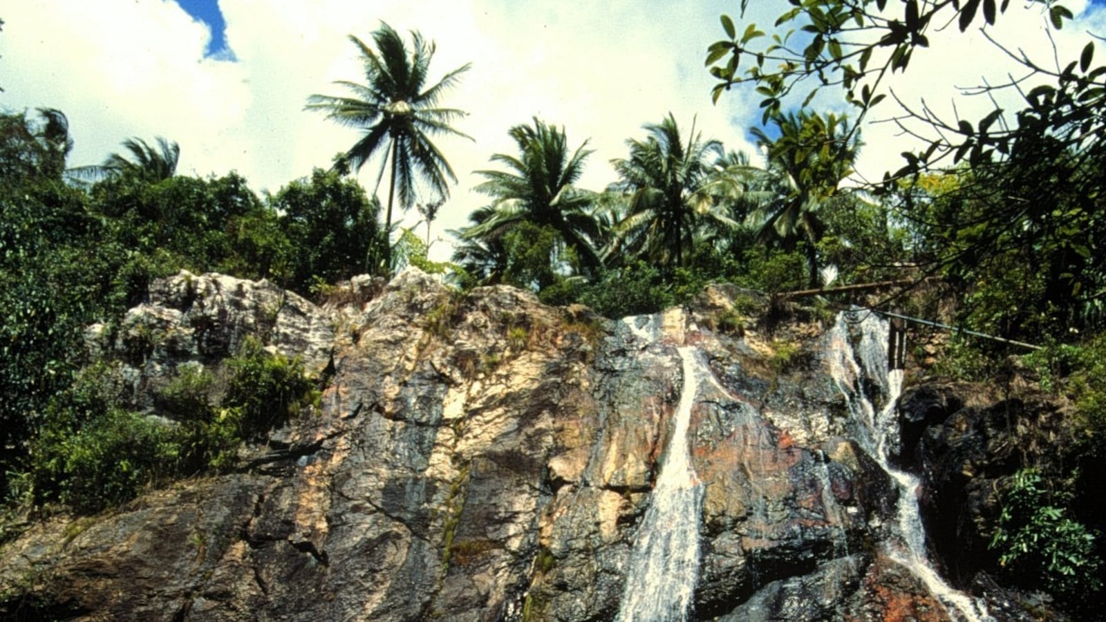 Reise, Thailand, Asien, Koh Samui, Wasserfall, Namuang, "Na Meung", Palmen; (Photo by Peter Bischoff/Getty Images)