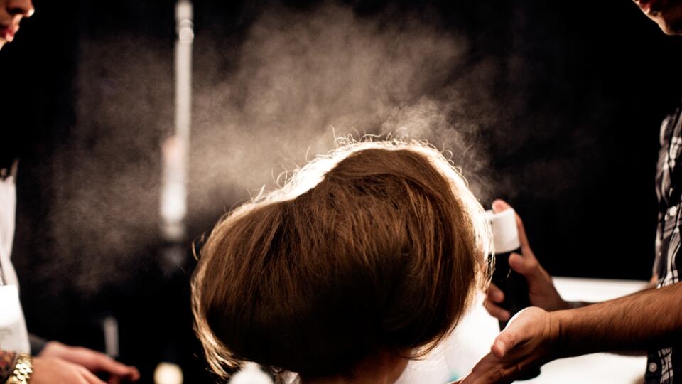 galleries/2010/09/14/vera-wang-backstage/vera-wang-backstage-21_rj9ewy