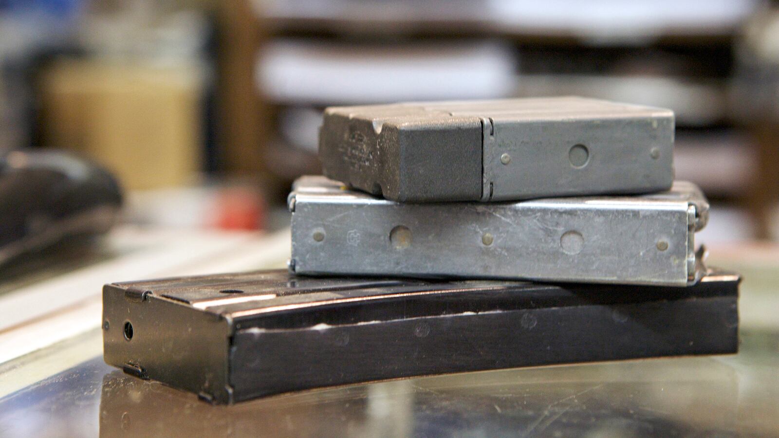 2013-04-02T120000Z_1462968045_GM1E9430DHQ01_RTRMADP_3_USA-GUNS-CONNECTICUT_wsx7wc