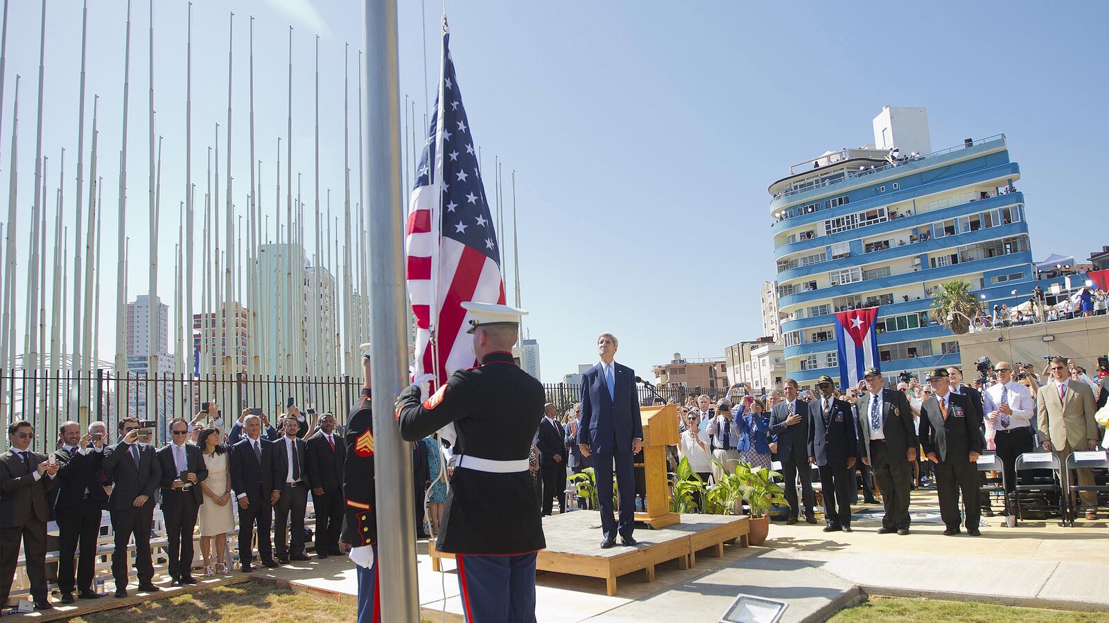 cheats/2015/08/14/kerry-raises-u-s-flag-in-havana/150814-cuba-us-flag-cheat_ekmi2q