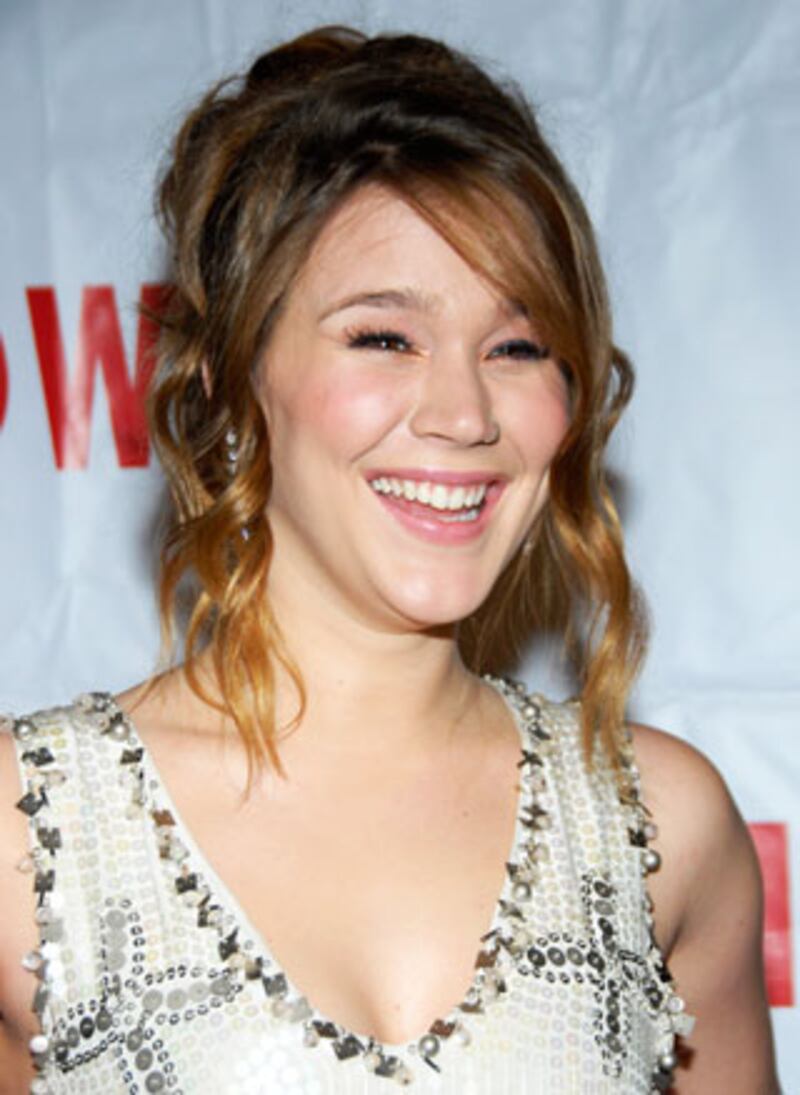 galleries/2009/11/13/stars-who-smoke-weed/smith-stoners---joss-stone_yiioxd