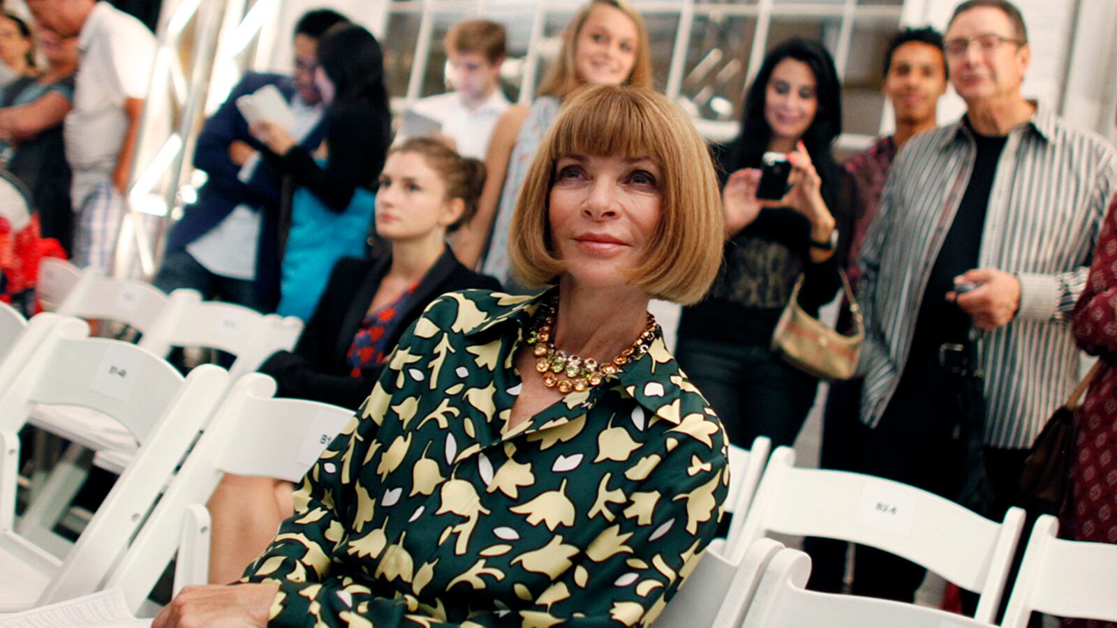 articles/2012/10/18/anna-wintour-attends-the-debate-wsj-offers-details-of-new-editor-appointment-ford-wages-war-against-former-models/anna-wintour-debate-slug_cbgesq