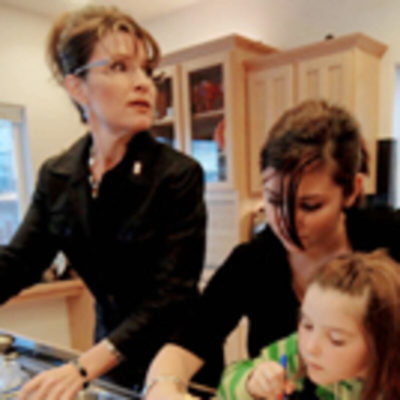 articles/2009/01/01/our-hottest-stories-of-2008/brown-palin-1_4389_hoy7rs