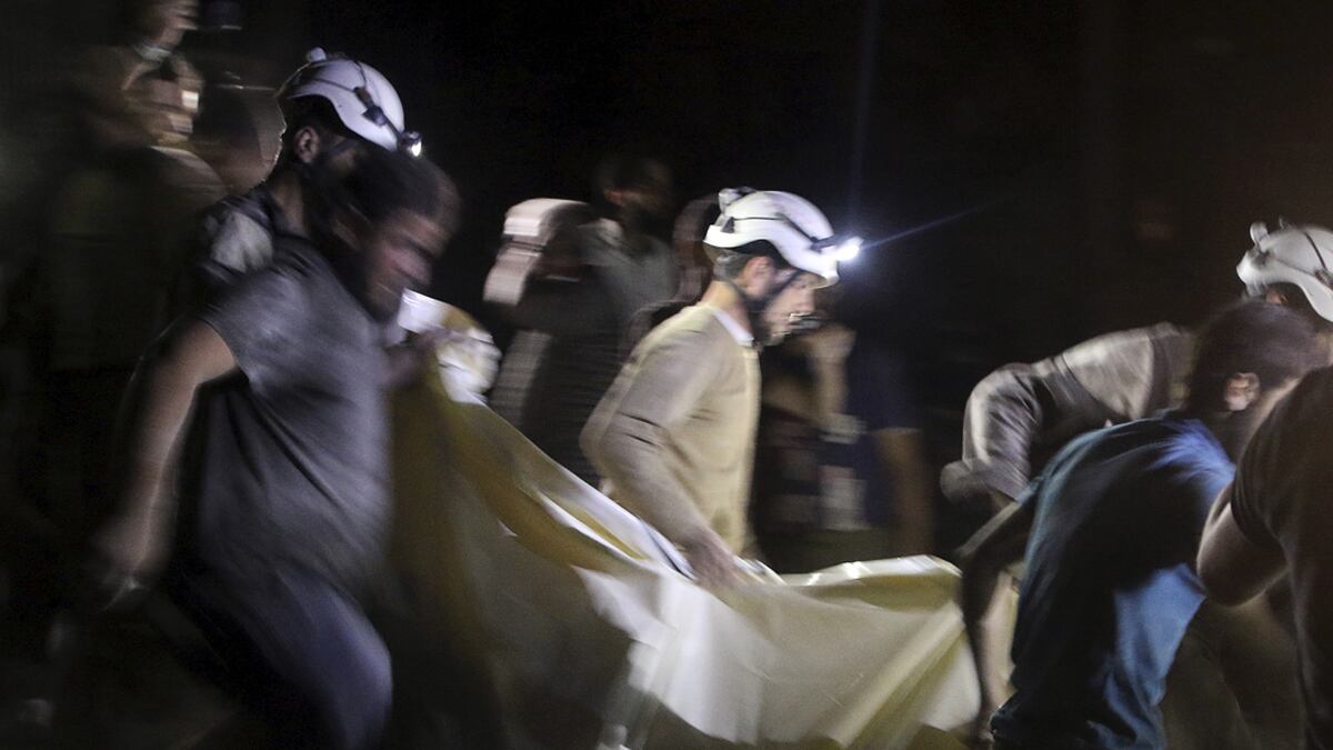 cheats/2016/04/28/27-killed-in-syrian-hospital-airstrike/160427-aleppo-attack-syria-cheat_fjqv0k