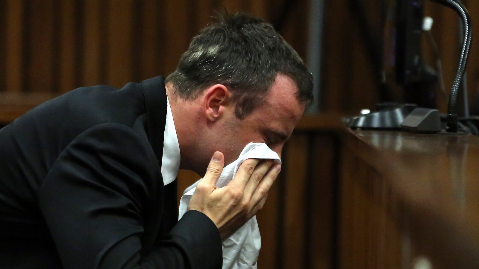 cheats/2014/04/14/pistorius-trial-paused-due-to-sobs/140414-pistorius-cheat_v4qhfr