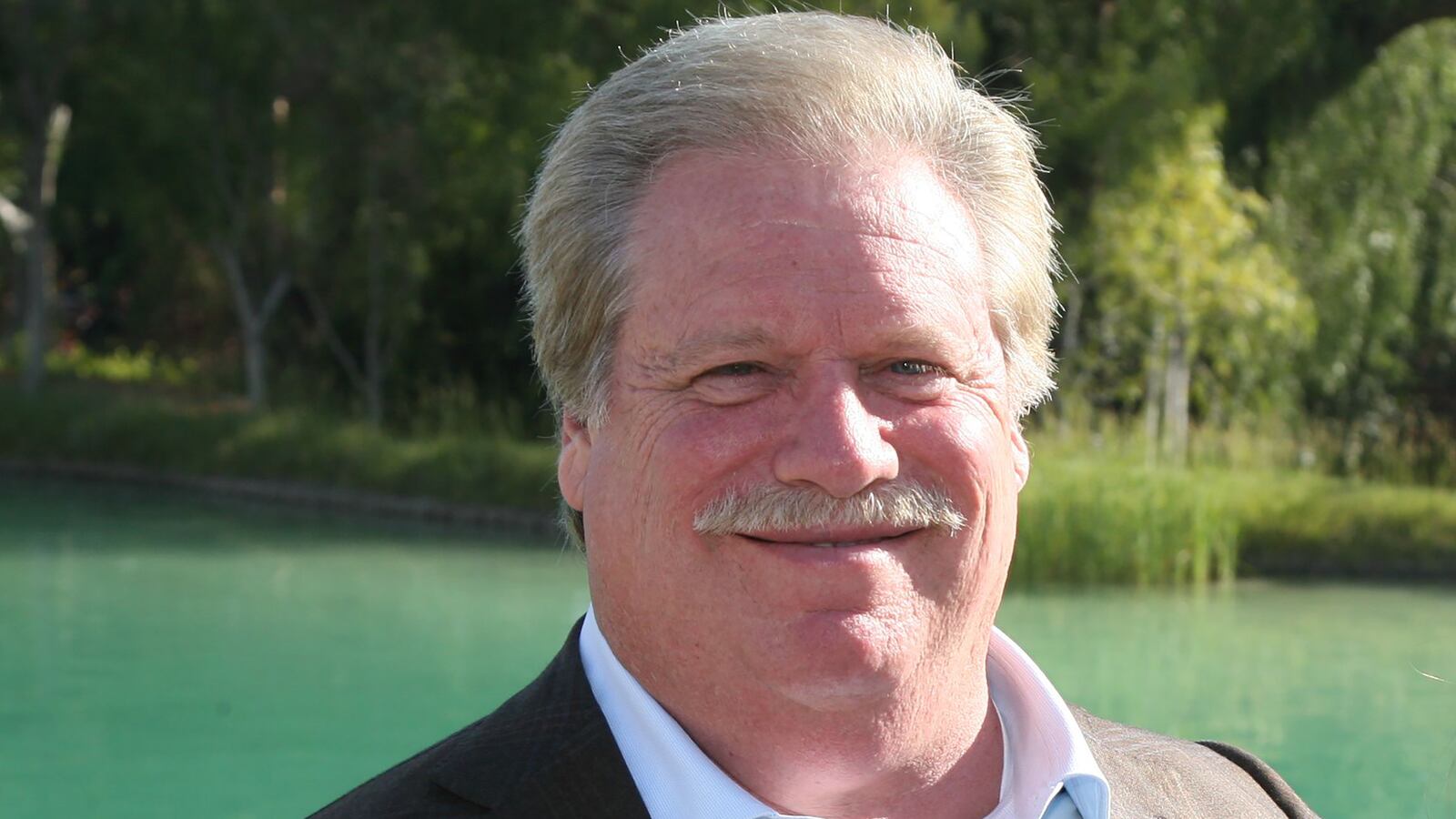 180524-woodruff-elliot-broidy-hero_x9xcwm