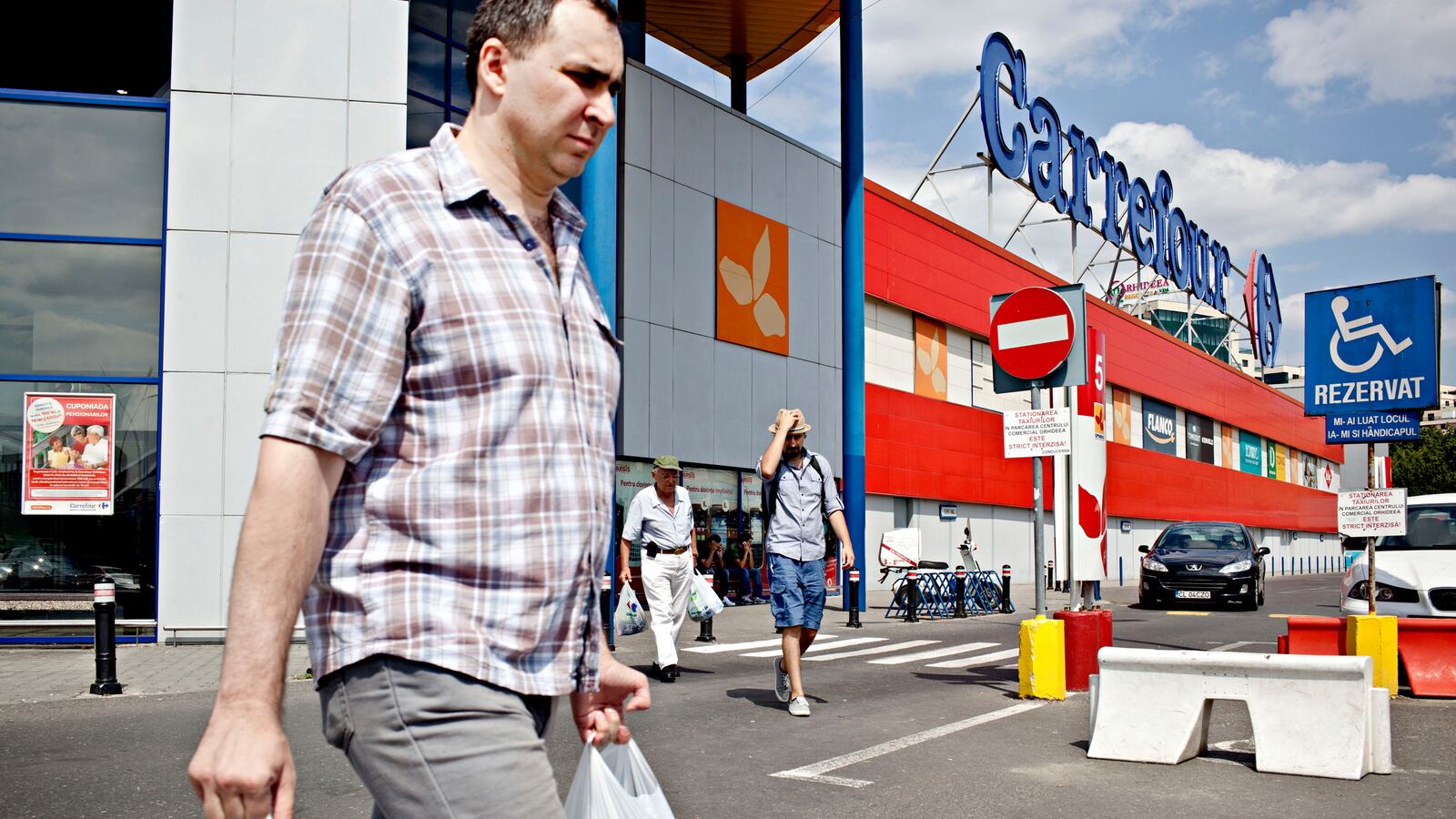 cheats/2013/08/14/france-eurozone-out-of-recession/130814-france-economy-cheat_vim9pq