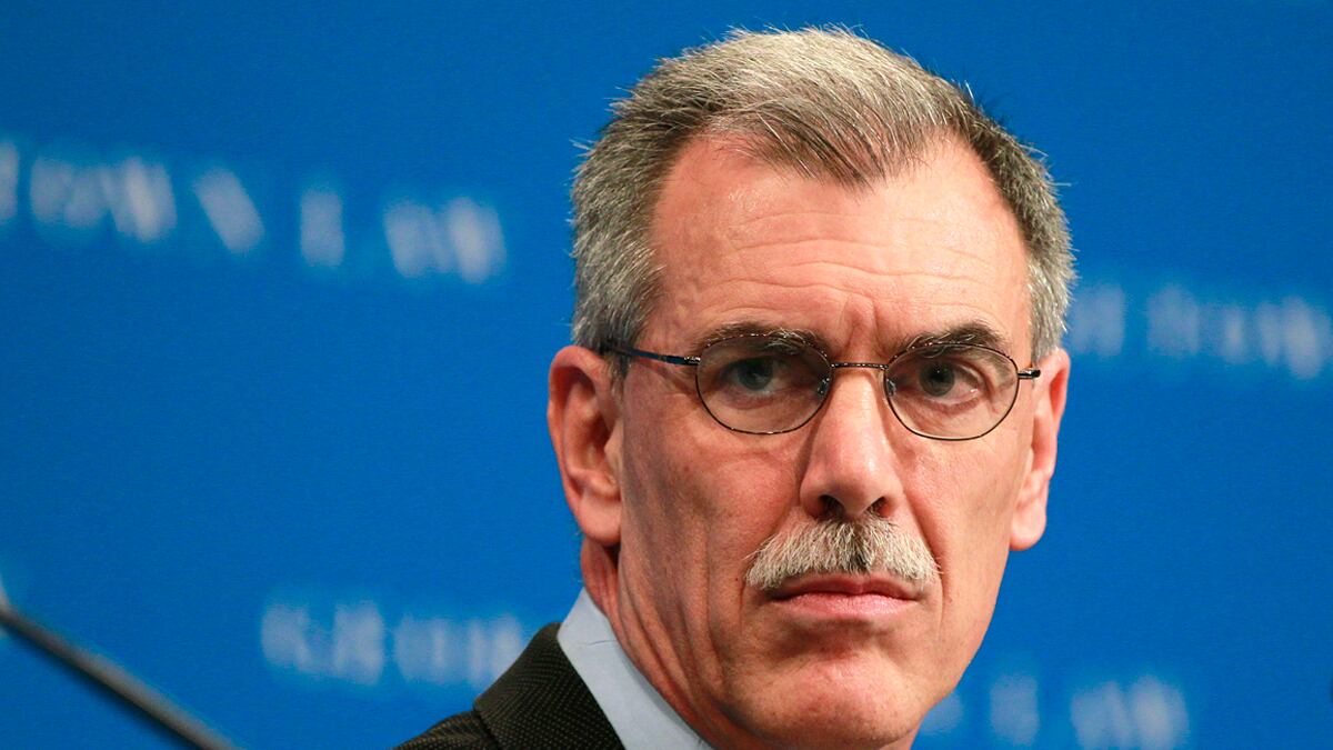 cheats/2012/03/28/white-house-defends-solicitor-general/white-house-defends-verrilli-cheat_ttwuon