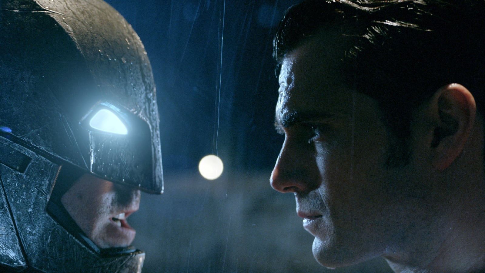 articles/2015/09/10/zack-snyder-sorry-marvel-batman-v-superman-transcends-superhero-movies/150909-yamato-snyder-tease_v5lh2l