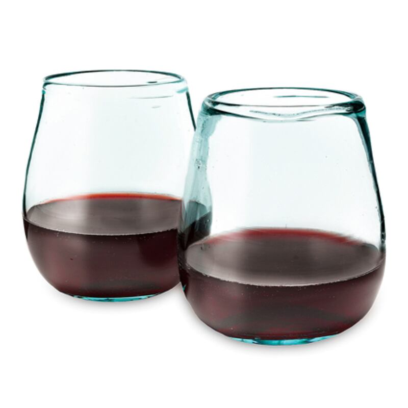 galleries/2010/12/13/good-giving-guide-2010/giving-guide---recycled-wine-glasses_zjat8b