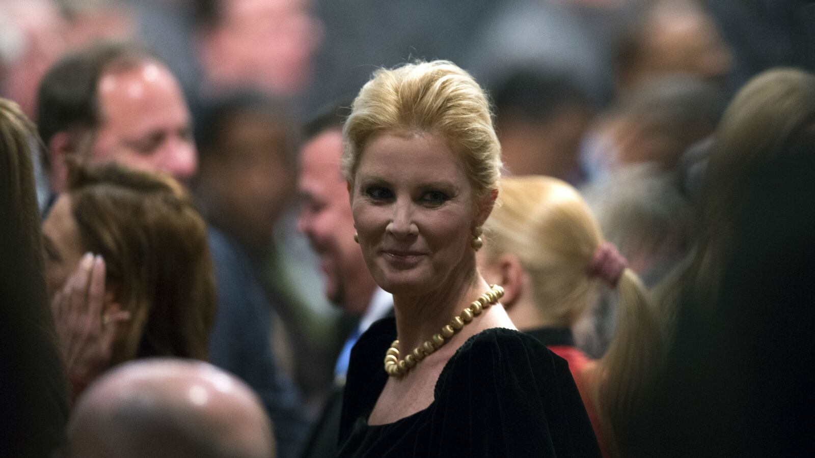 cheats/2015/05/12/chef-sandra-lee-has-breast-cancer/150512-sandra-lee-cheat_i5fffj