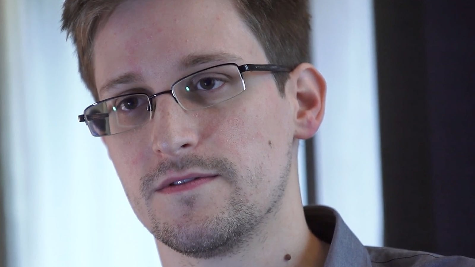 cheats/2013/06/20/report-plane-ready-for-snowden-s-transport-to-iceland/130617-lake-snowden-tease_kgabgl