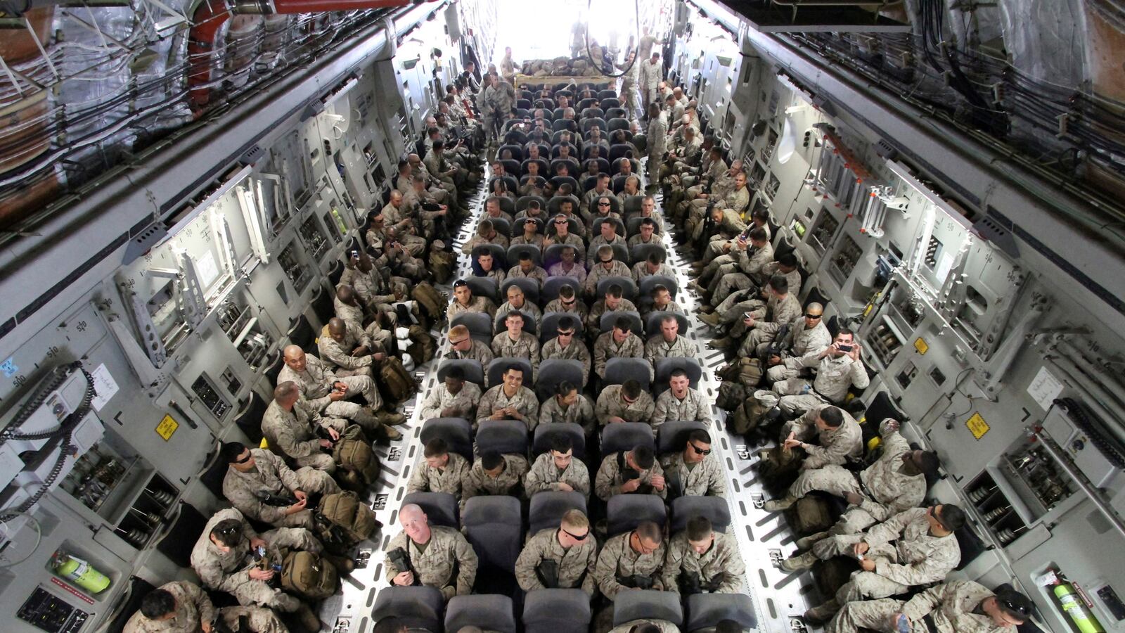 articles/2014/04/23/how-i-ll-end-the-war-the-trip-over-to-afghanistan/140422-willard-afghanistan-tease_s2fvso