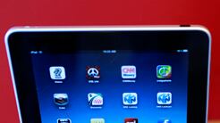 articles/2010/04/08/my-first-time-with-the-ipad/mcinerney-first-time-ipad_92985_osilfs