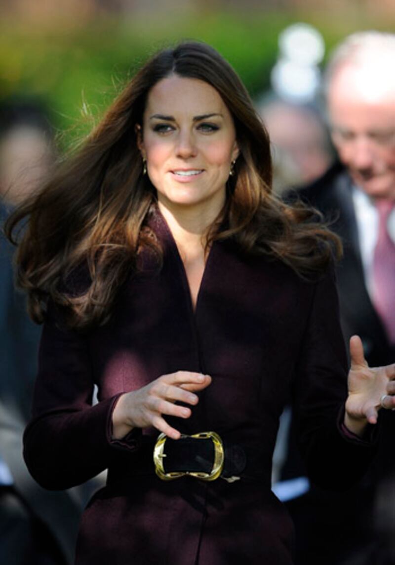 galleries/2012/10/10/hugs-and-kisses-kate-recalls-diana-s-touch-as-she-visits-newcastle/kate-newcastle-gallery4_uenwml