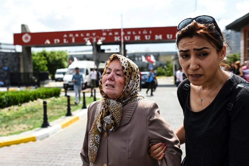 galleries/2016/06/28/ataturk-istanbul-turkey-airport-attack/160629-turkey-airport1_auvpgn