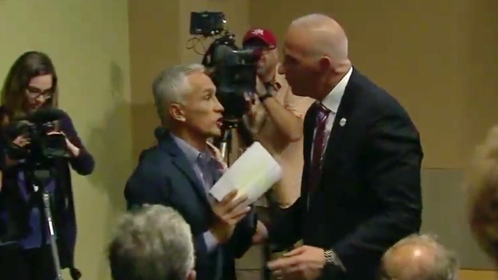 cheats/2015/08/25/donald-trump-kicked-journalist-out-of-presser/150825-trump-ramos-cheat_qhegs1