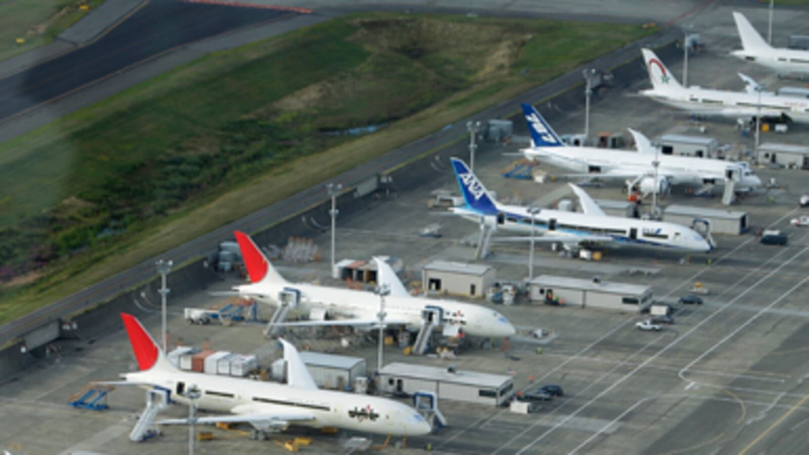 cheats/2010/12/10/faa-records-in-utter-disarray/commercial-aircrafts_faifd3
