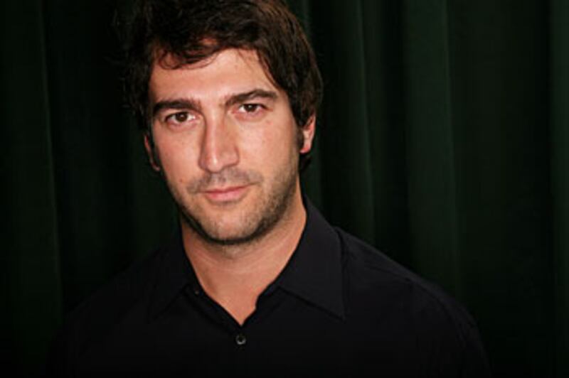 articles/2009/03/23/josh-schwartz-on-life-after-gossip-girl/datskovsky-schwartz_19007_yb71ke