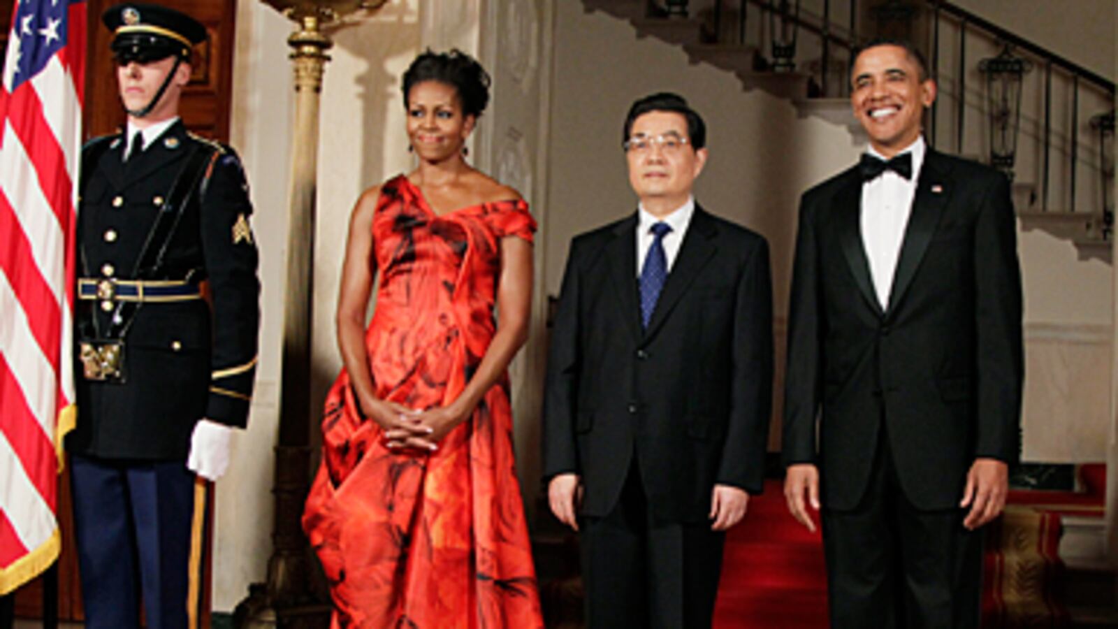 articles/2011/02/03/michelle-obama-style-why-we-care-again/givhan-mobama-closet_157595_wxs1hs