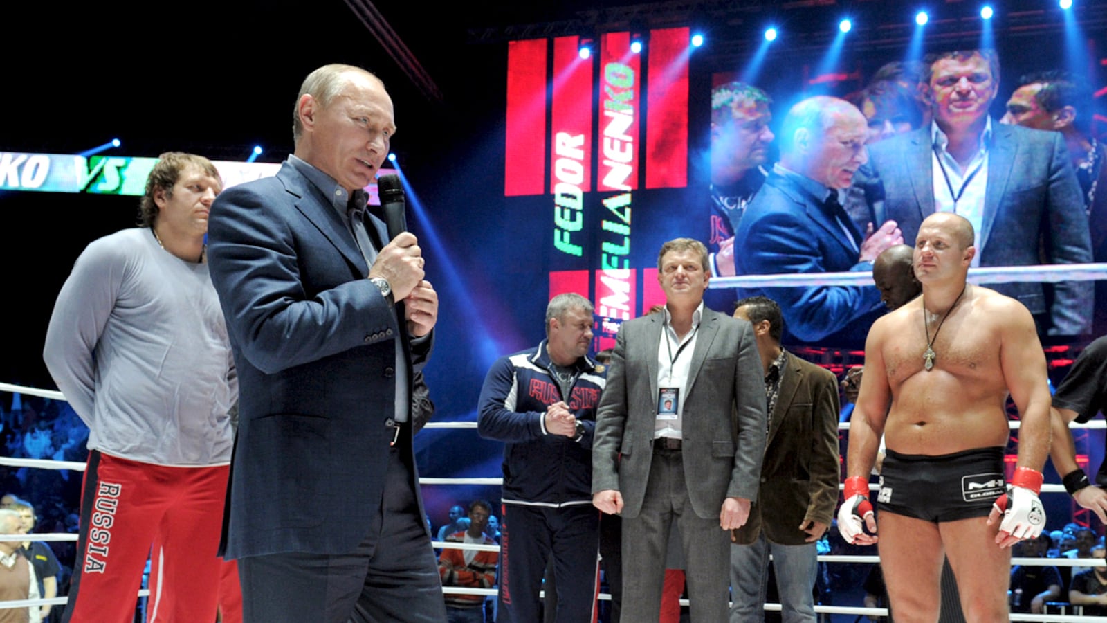 articles/2011/11/22/vladimir-putin-surprised-by-boos-at-martial-arts-fight/putin-russia-booed-matthews_og9tkz