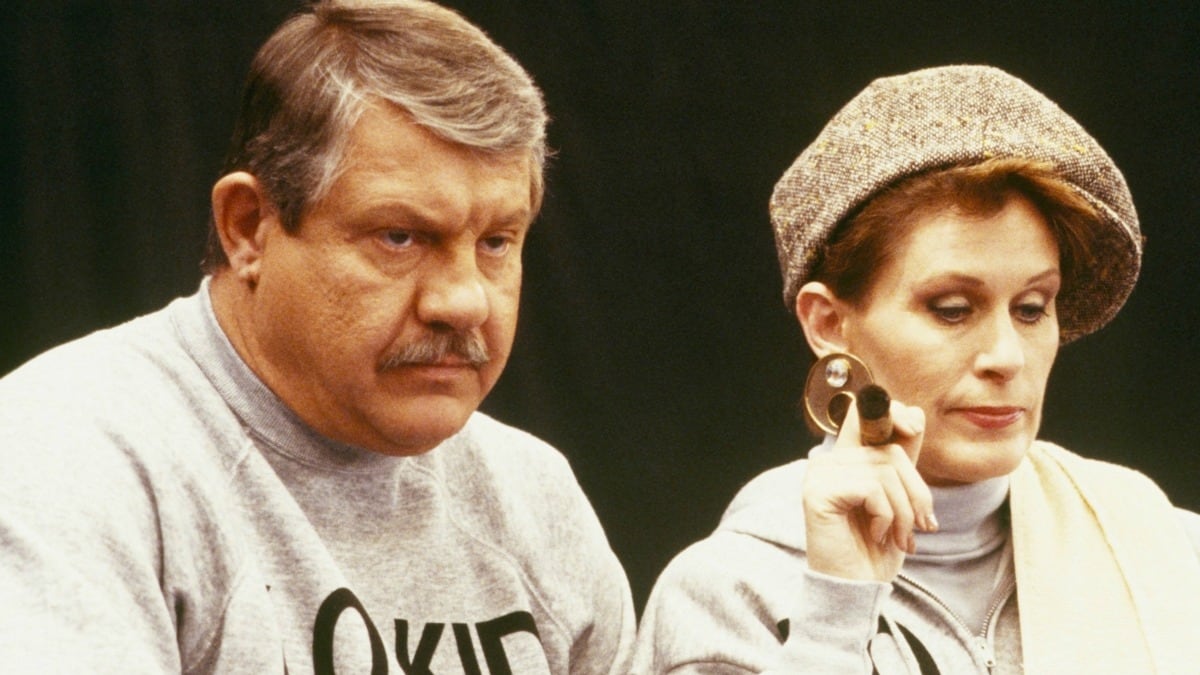 cheats/2012/10/10/alex-karras-dies-at-77/alex-karras-dies-cheat_uzo3pt