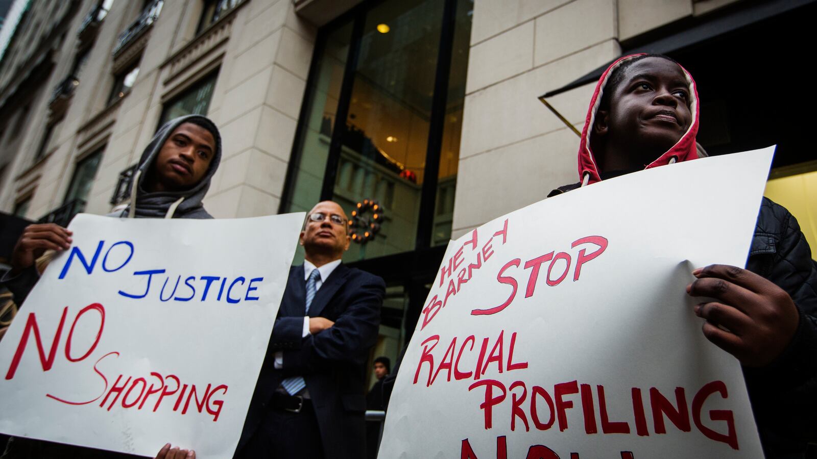 cheats/2014/08/12/barneys-to-pay-525k-in-race-probe/140712-barneys-fine-cheat_v2sfvl