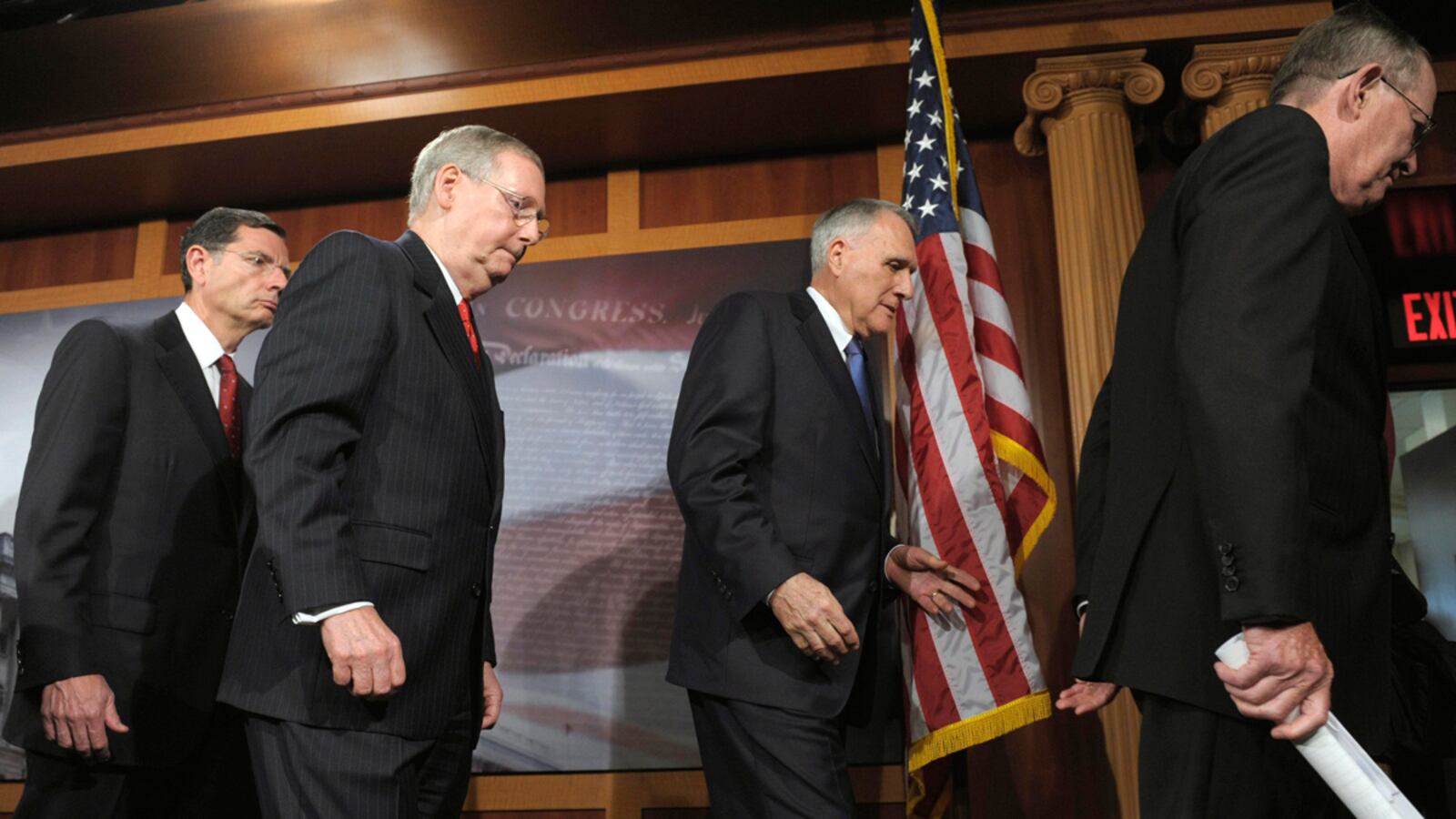 articles/2011/07/13/chamber-of-commerce-presses-congress-for-debt-deal-warning-of-consequences/debt-fiasco-stone_axruut