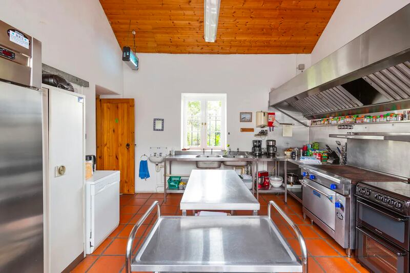 220321-omg-lisheen-castle-14_uhqz5r