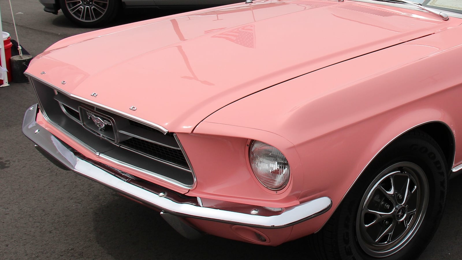 Pink Ford Mustang