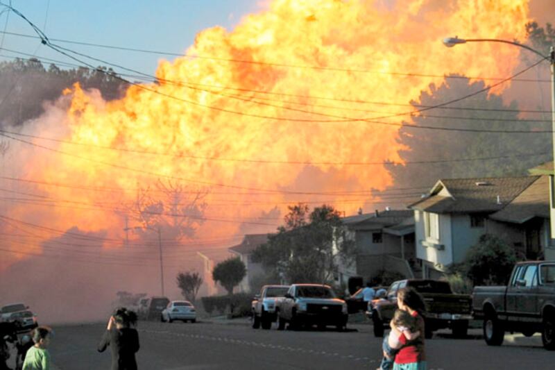 articles/2012/09/17/america-s-coming-infrastructure-crisis-a-rebuttal/infrastructure-op-ed-kuhn-tease_akmwsv