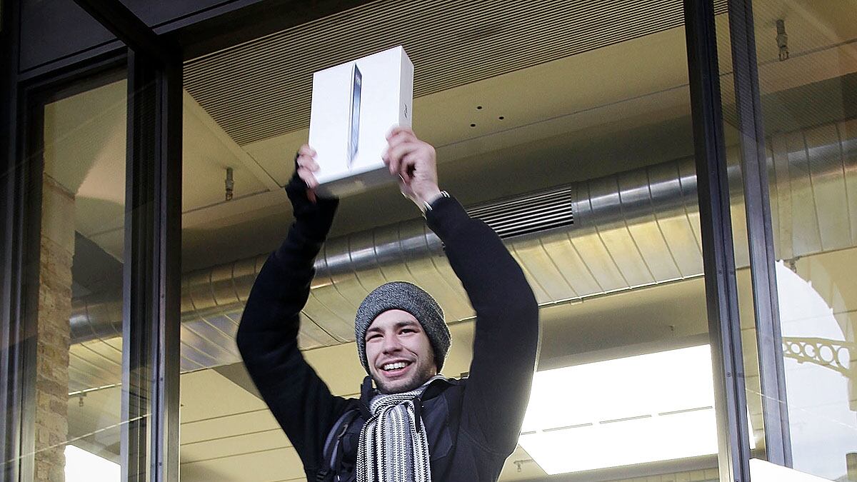 cheats/2012/03/16/apple-shares-reach-record-high/ipad3-apple-cheat_kbkavf