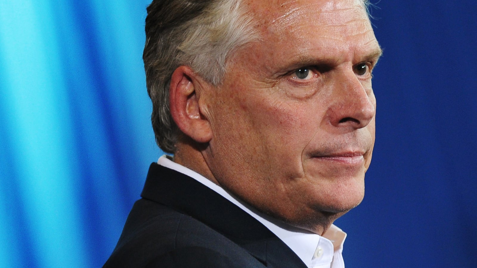 articles/2016/05/23/chinese-donor-linked-to-terry-mcauliffe-probe-also-caused-trouble-for-hillary/160523-woodruff-mcauliffe-clinton-tease_a64opf